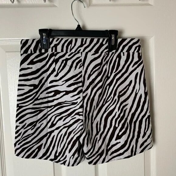 Charter Club High Rise Zebra Print Shorts Size 4 - Picture 5 of 14